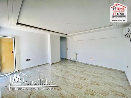 Etage de Villa Alberto à Louer à L'Aouina