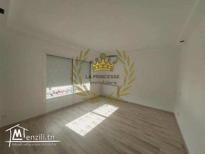 Location - Appartement S+2 avec une belle vue sur la forêt de Gammarth