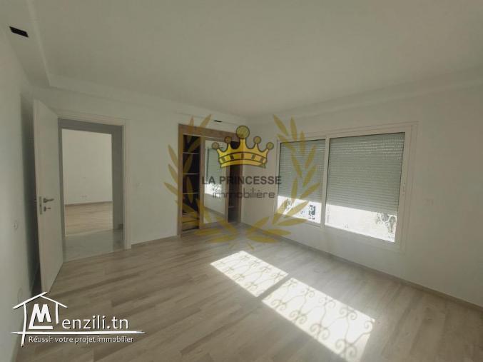 Location - Appartement S+2 avec une belle vue sur la forêt de Gammarth