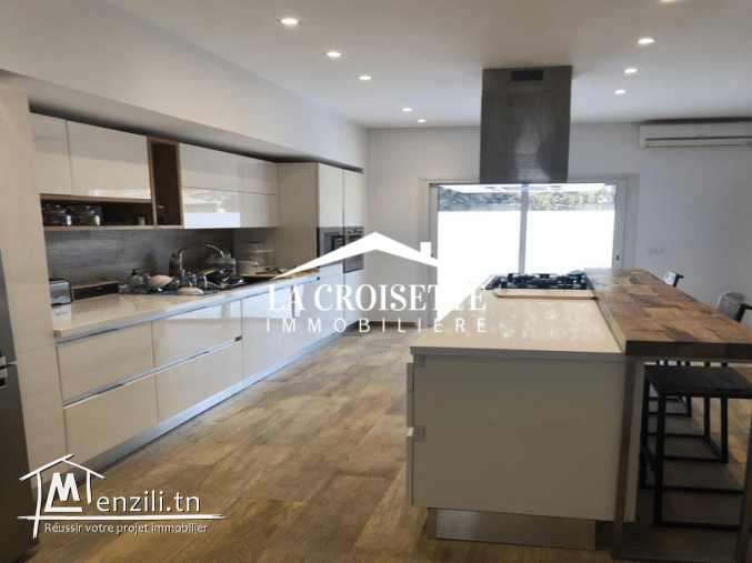 Villa S+3 avec piscine à La Soukra MVL1345