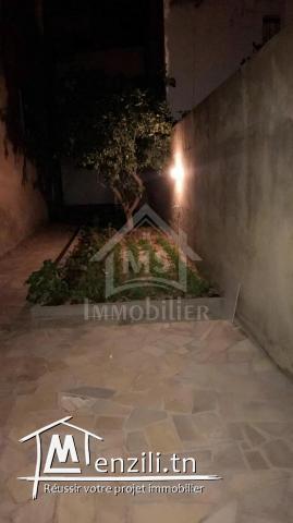 Etage de villa avec garage à vendre à Korba 51355351