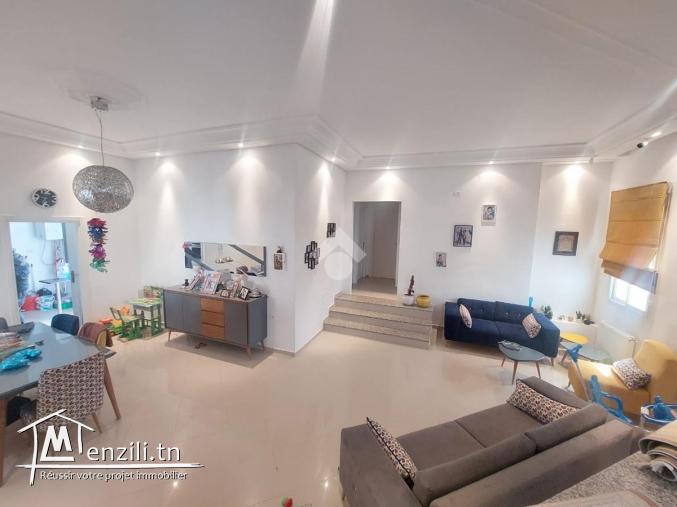 Etage de villa avec jardin privatif à louer à Hergla