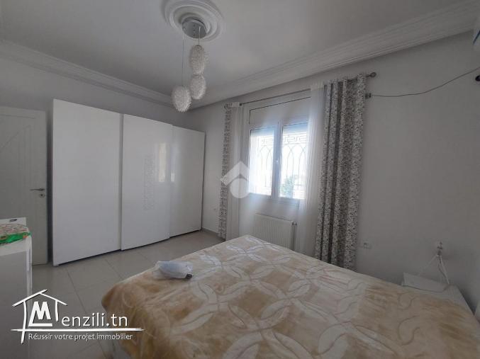 Etage de villa avec jardin privatif à louer à Hergla