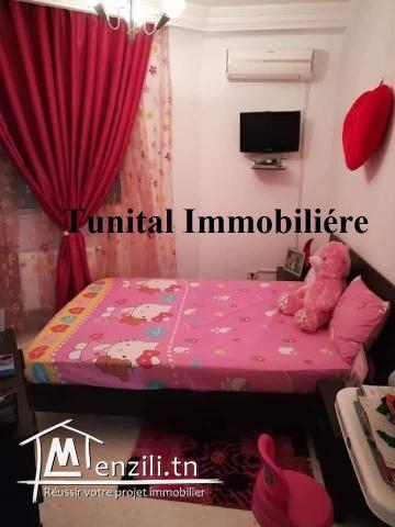 A vendre appartement a l'Aouina dans une résidence trés calme