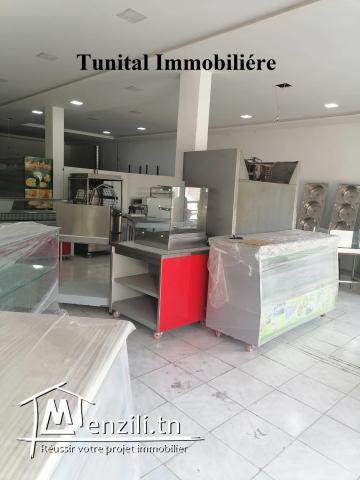 A vendre fond de commerce situé à la Marsa  Rue Iben el Jazzar Bhar Lazreg