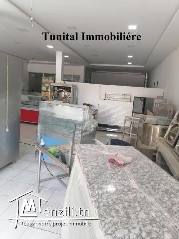 A vendre fond de commerce situé à la Marsa Rue Iben el Jazzar Bhar Lazreg