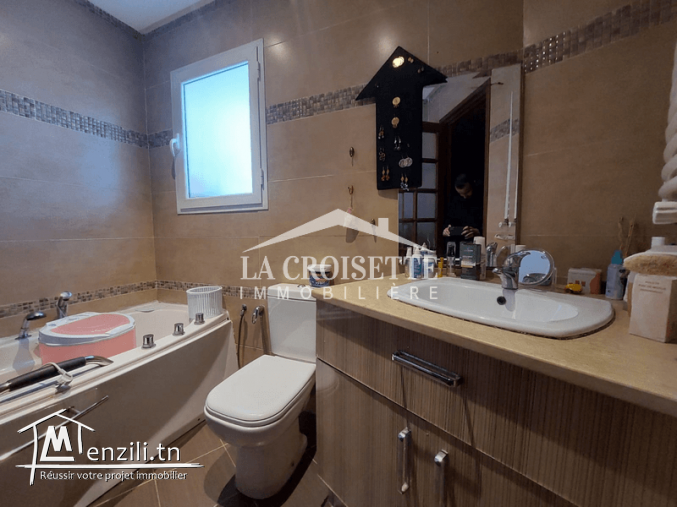 Villa S+3 à La Soukra MVL1326