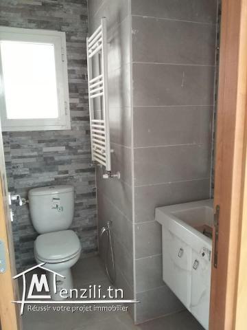 Particulier cède un coquet appartement à mourouj 6