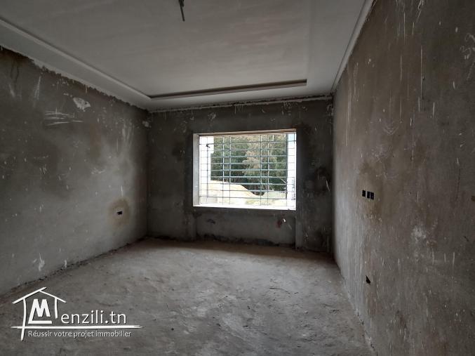 Villa à Gammarth supérieur réez de jardin et réez de chaussée et buanderie.