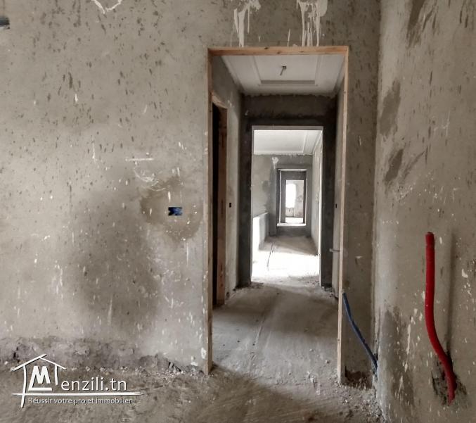 Villa à Gammarth supérieur réez de jardin et réez de chaussée et buanderie.