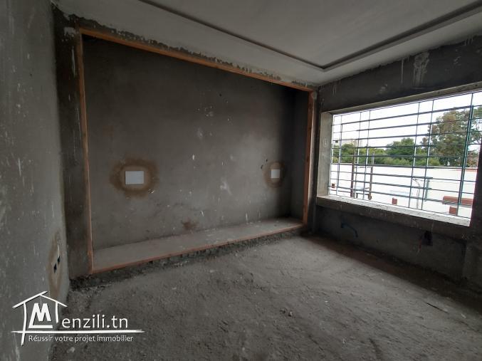 Villa à Gammarth supérieur réez de jardin et réez de chaussée et buanderie.