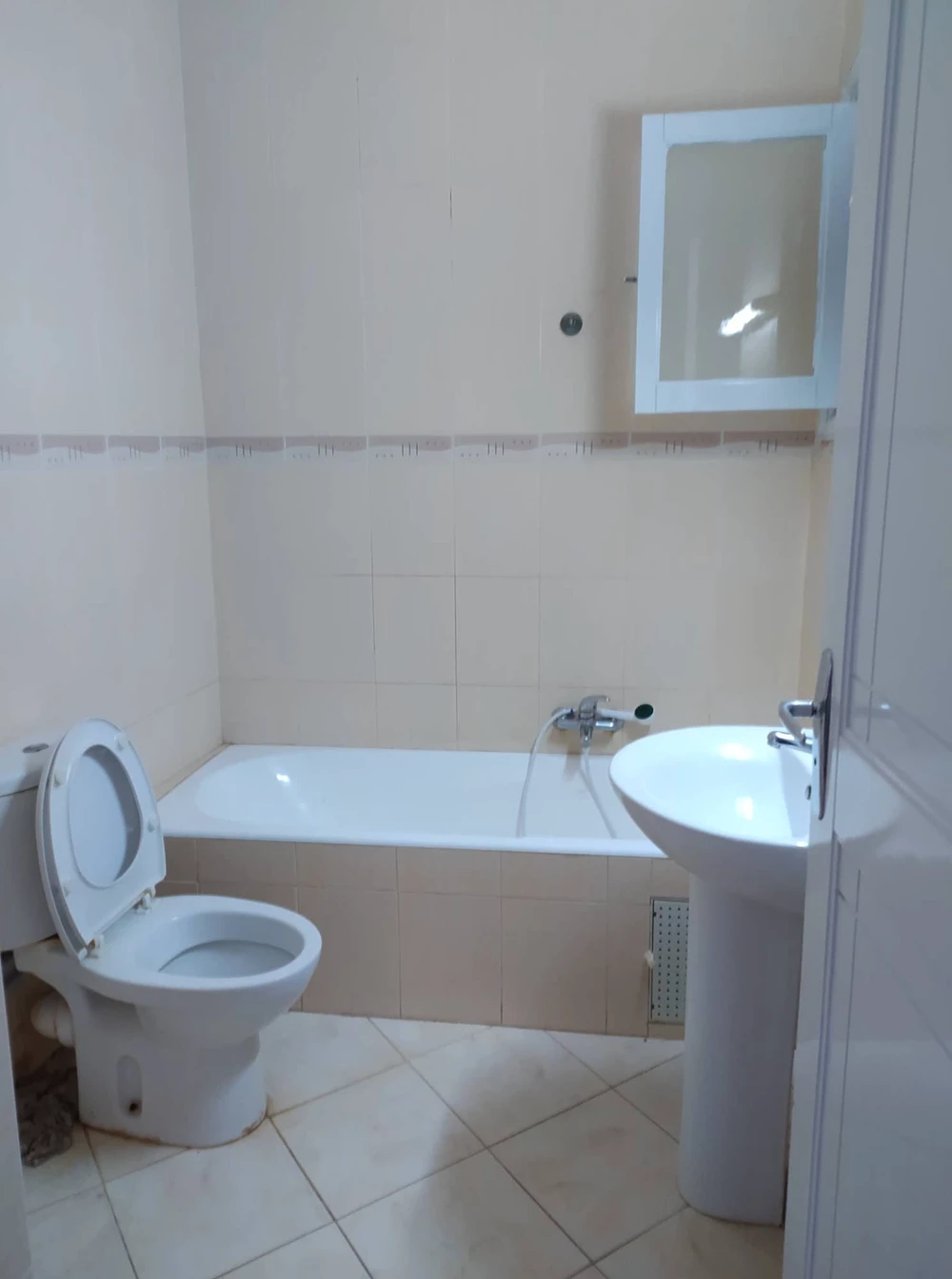 Appartement s+3 à vendre route seltnia KM5