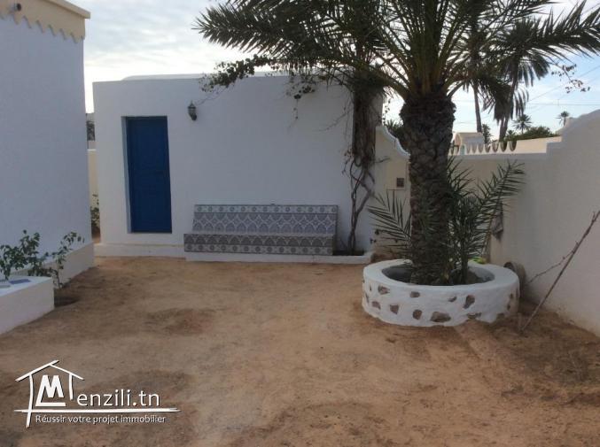 Maison avec titre bleu