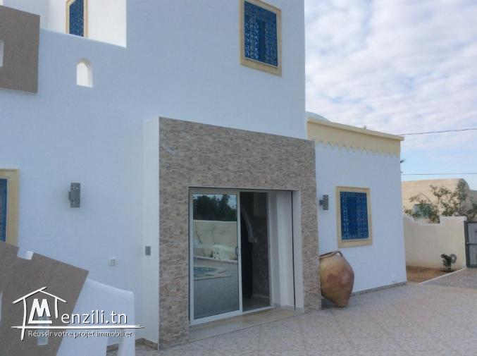 Maison avec titre bleu