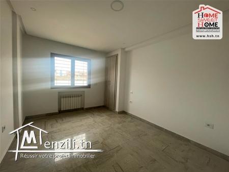 S+3 Dana à Vendre à Ain Zaghouan Nord