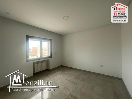 S+3 Dana à Vendre à Ain Zaghouan Nord