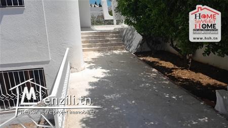 villa diddon A Louer A Menzah 9