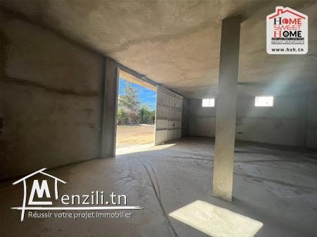 Dépôt Joelle à Louer à La Soukra