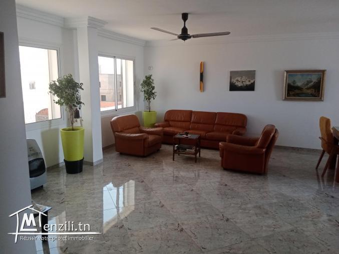 4 appartements 2 garages