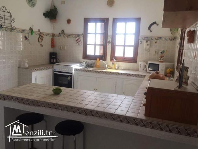 VILLA AVEC PISCINE SANS VIS A VIS