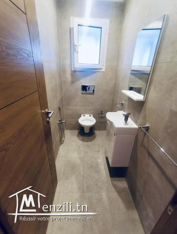 App s3 a louer menzah 9c