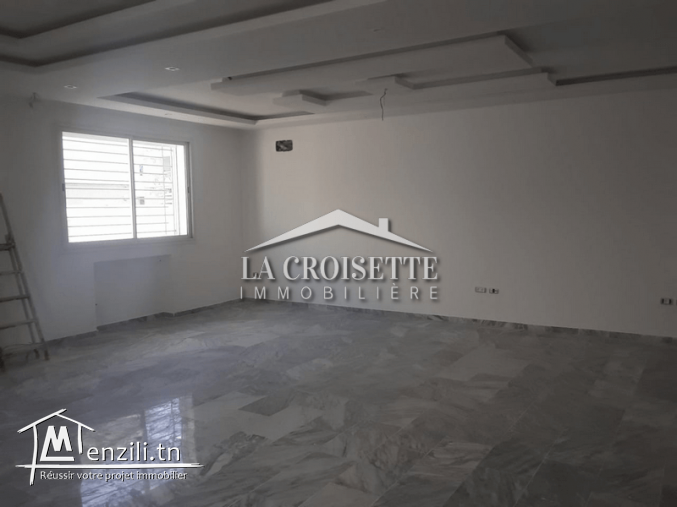 un duplex S+4 avec jardin à L’Aouina MDL0395