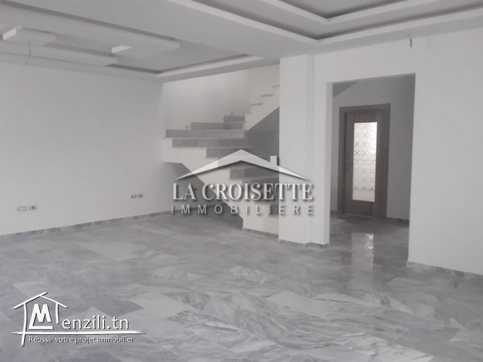 un duplex S+4 avec jardin à L’Aouina MDL0395