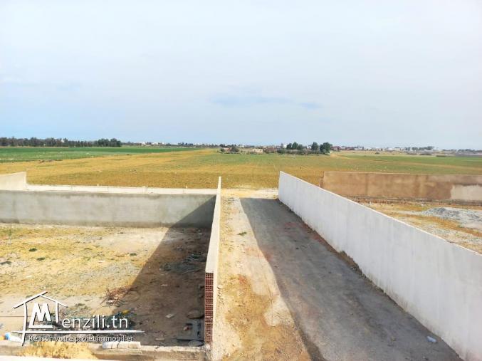 un terrain a vendre de 175 m2