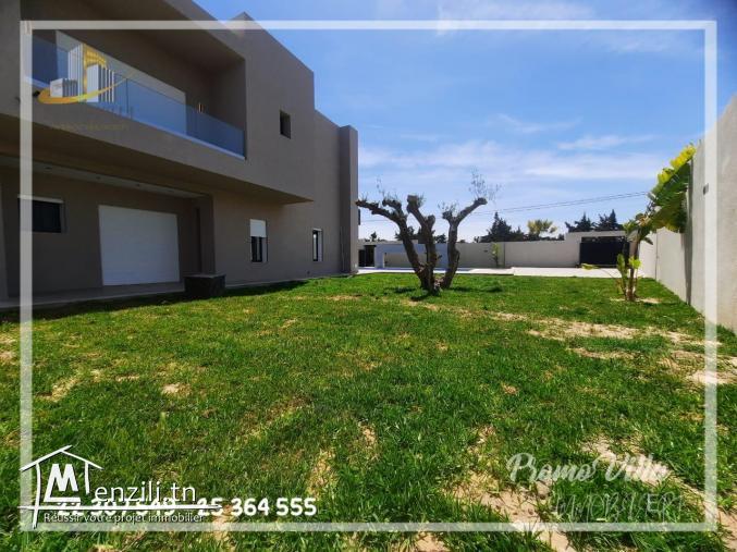Une villa av haut standing dans un quartier calme à Hammamet sud