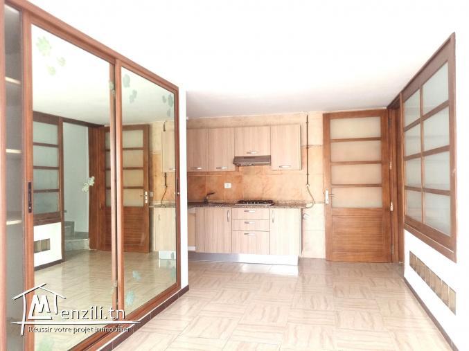 Maison a cité Ennacim (mora)