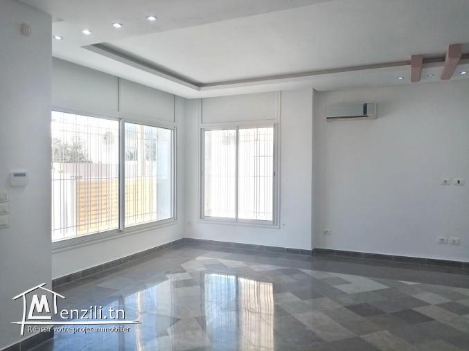 Maison a cité Ennacim (mora)