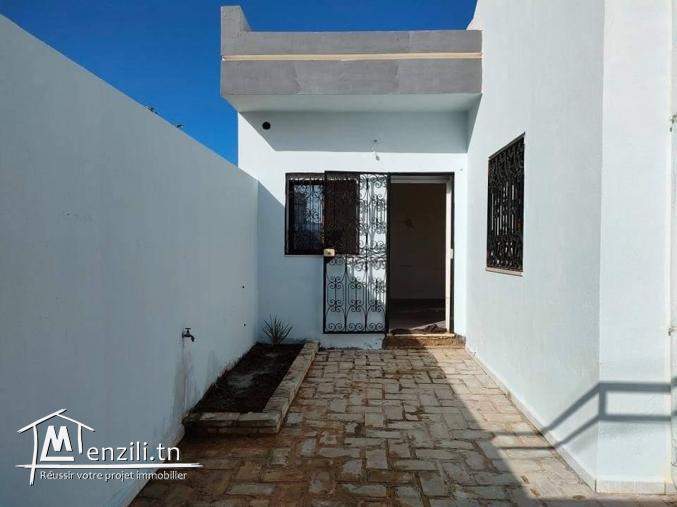 Maison s3 à 500m de Hôtel Ribat .