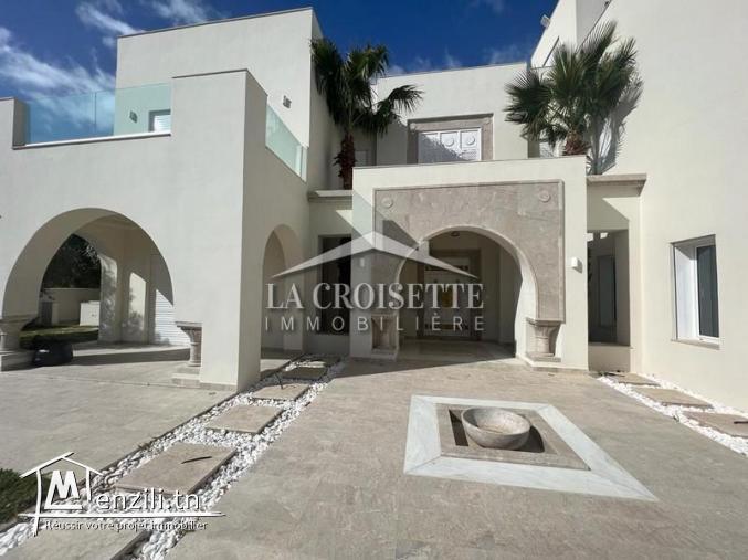 une villa S+5 jamais habitée à Gammarth MVL1299