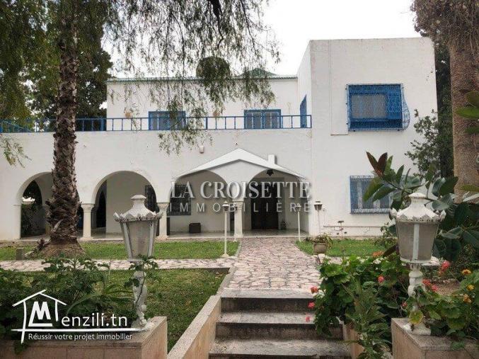 une villa S+6 à Carthage MVL0325