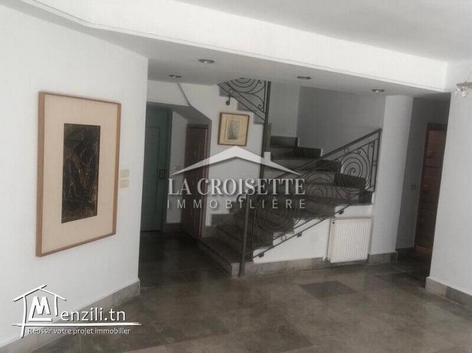 Une villa S+4 à Gammarth MVL0550