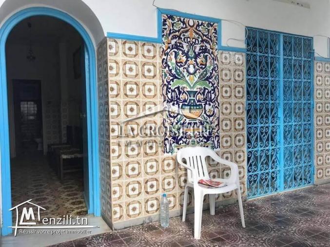 Une villa S+6 à La Marsa ZVV0105