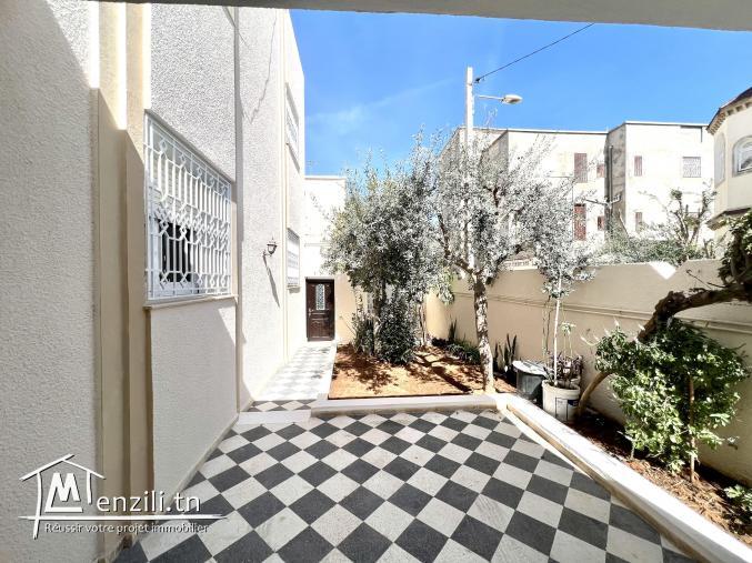 Une Belle Villa de deux étages séparés