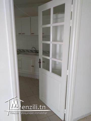 A LOUER APPARTEMENT A CITE BAHI LADGHAM