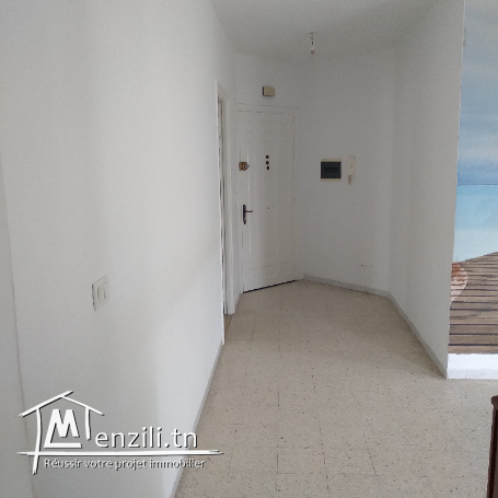 A LOUER APPARTEMENT A CITE BAHI LADGHAM