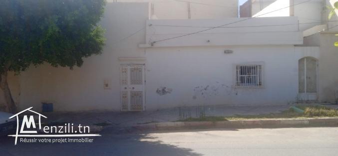 منزل للبيع بالقصرين