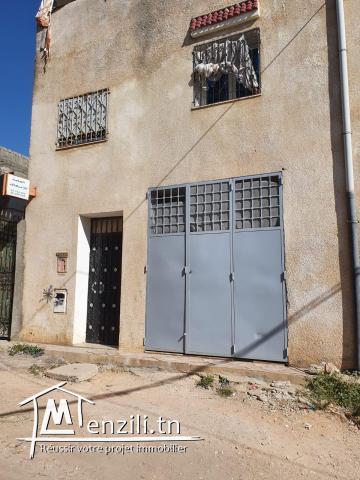 Appartement et garage commercial