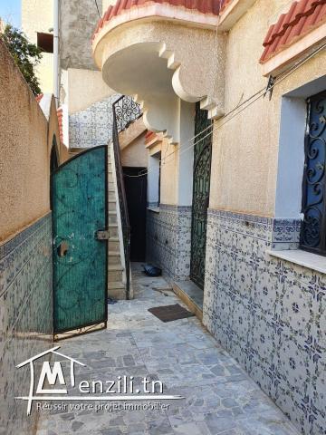 Maison à vendre à cité ettadhamen
