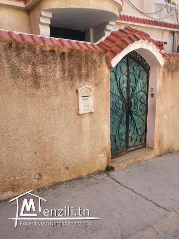 Maison à vendre à cité ettadhamen