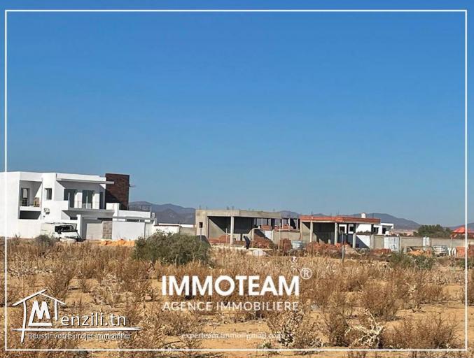 a vendre : un terrain situé à hammamet sud