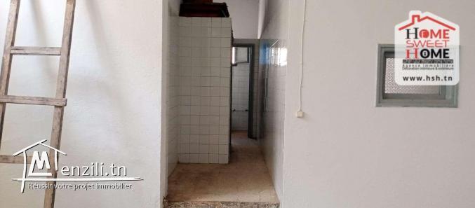 Dépôt Addison à Louer à Sidi Salah