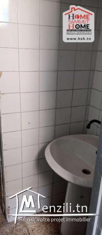 Dépôt Addison à Louer à Sidi Salah