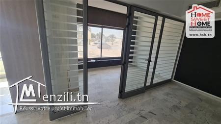 Local Commercial Mélisse à Louer aux Berges du lac2