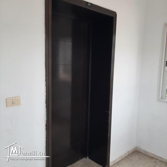 A louer un bureau à el menzeh 5