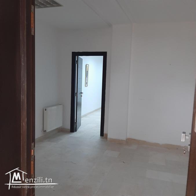 A louer un bureau à el menzeh 5