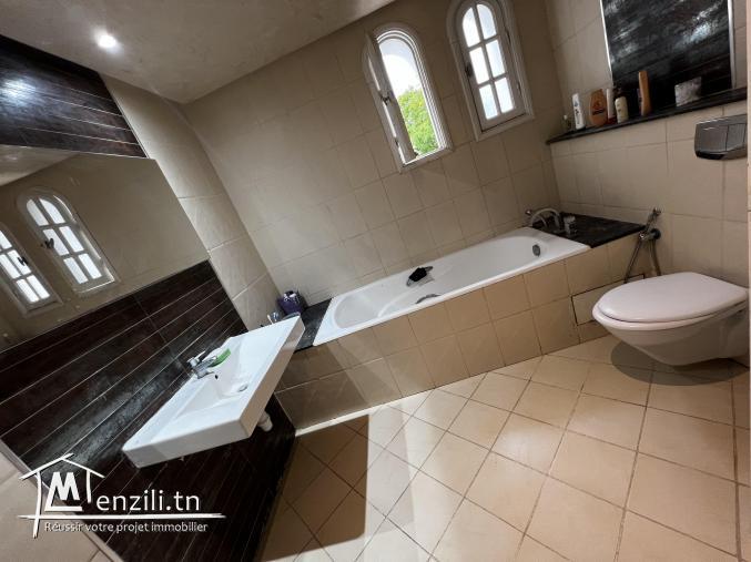 Villa style américain a louer ariana hedi nouira